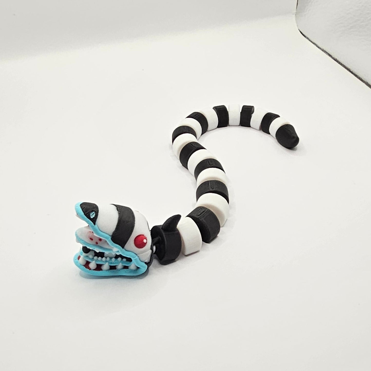 Beetlejuice Sandworm