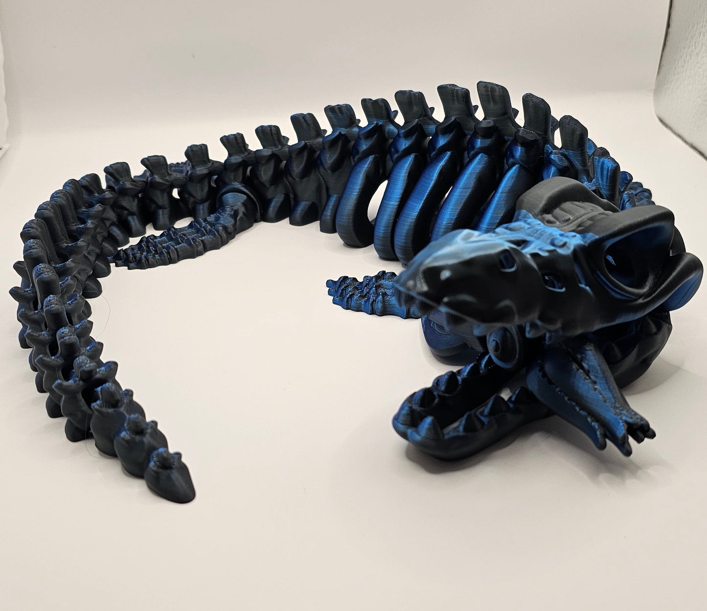 Mosasaurus with Squid Snack - Medium