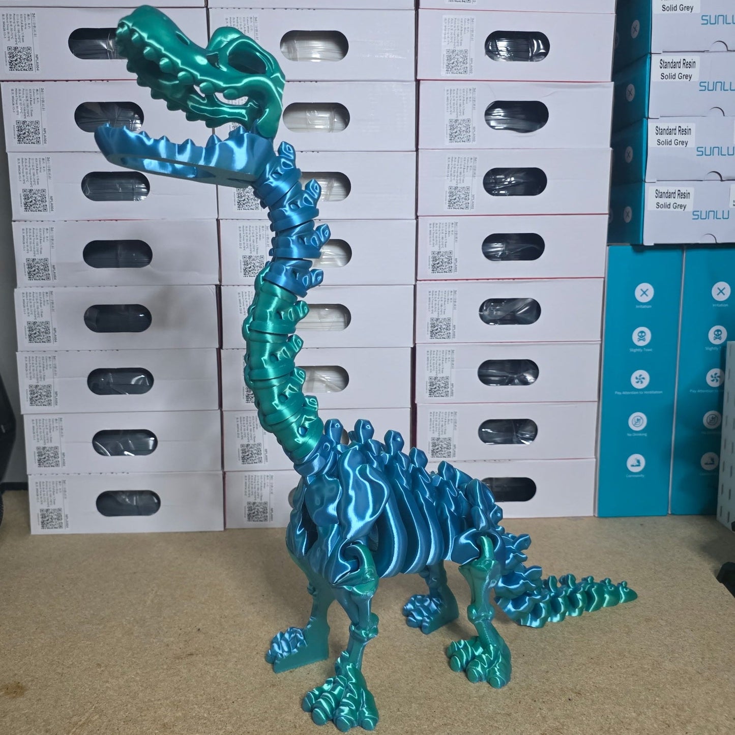 Brontosaurus - Large