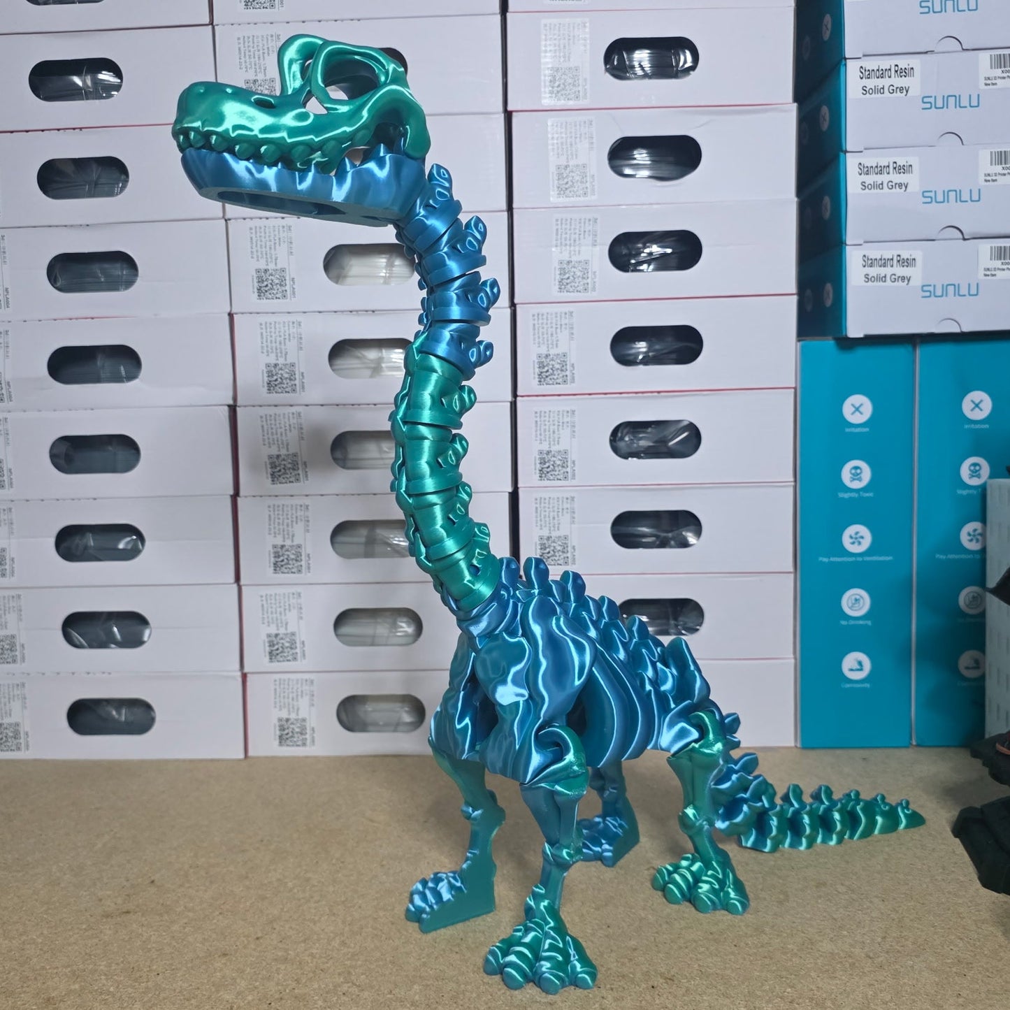 Brontosaurus - Large